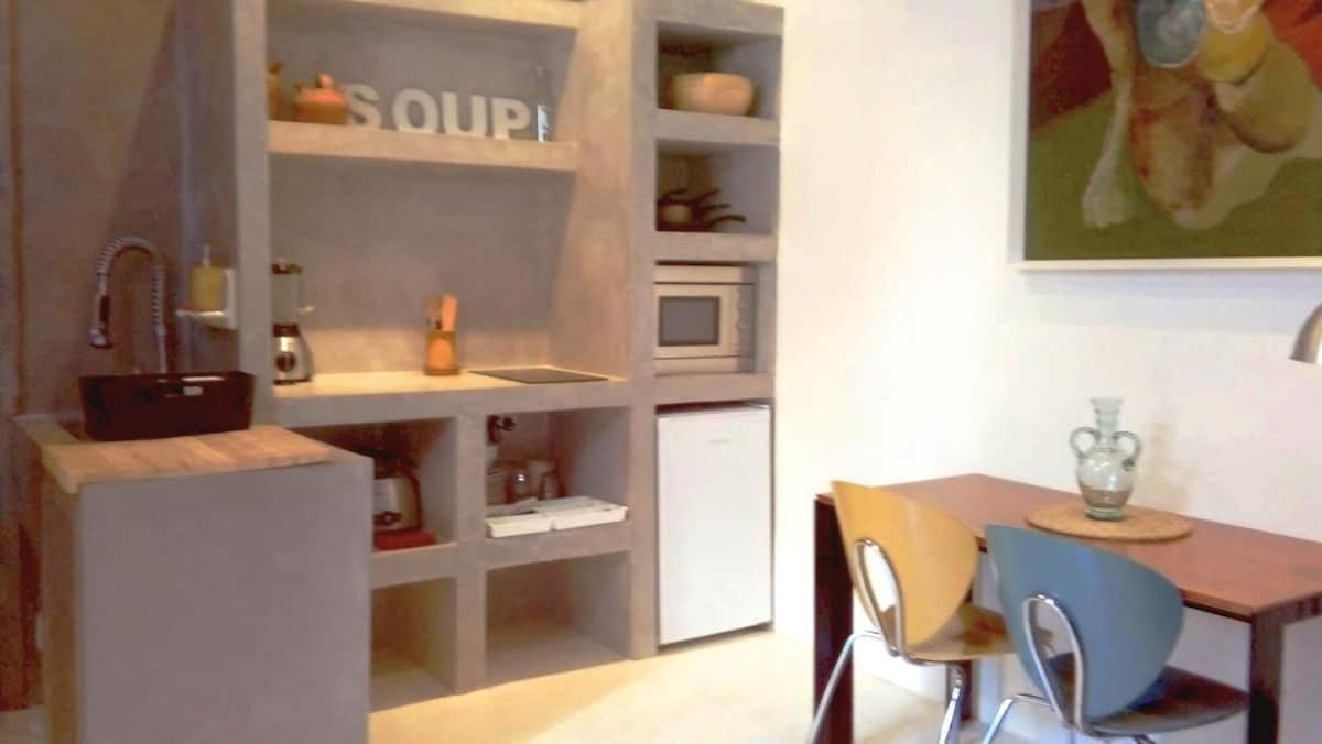 Casita Artista En Bello Edificio Barrio Ruzafa Valencia Exterior foto